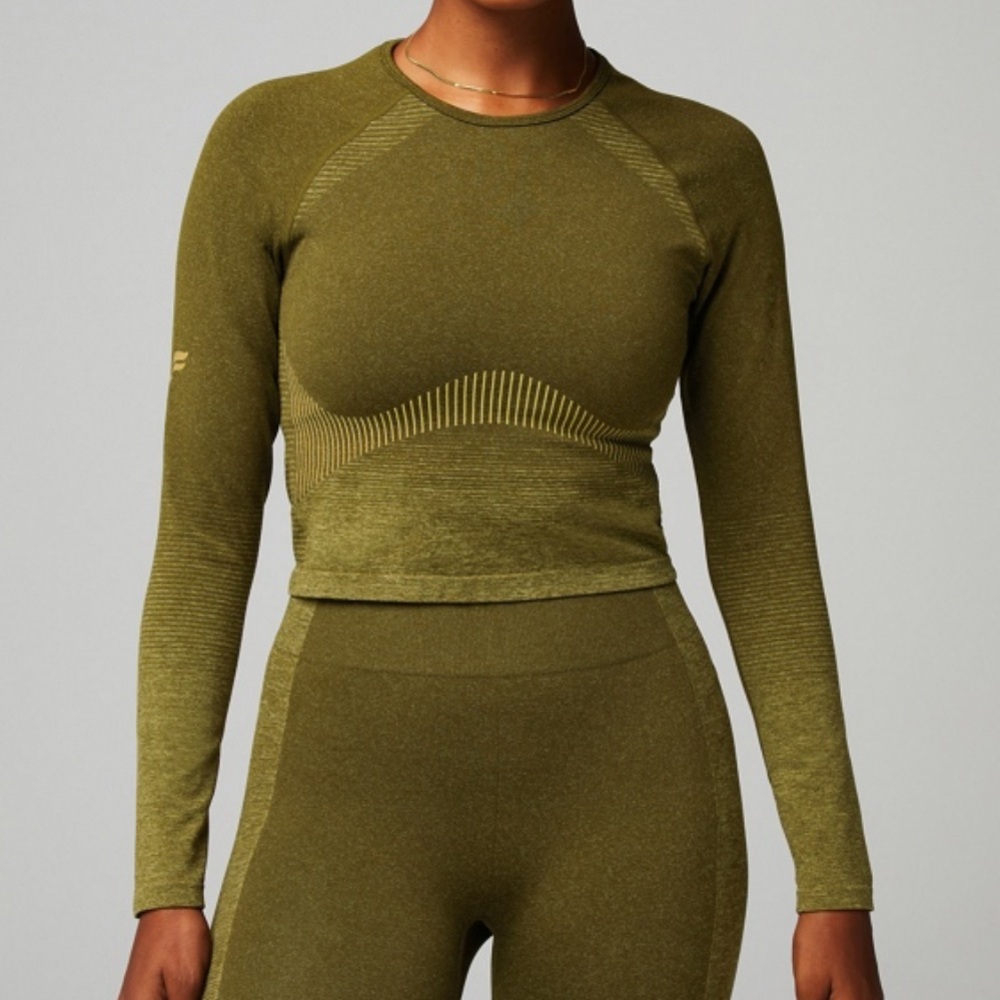Seamless Sport Stripe Long-Sleeve Top